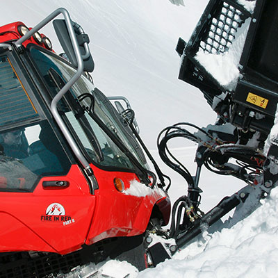 PistenBully | スノーシステムズ株式会社